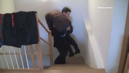 Принес домой девушку для изнасилования